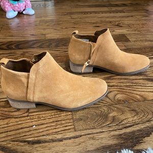 Toms size 7 brown booties - brand new, never worn